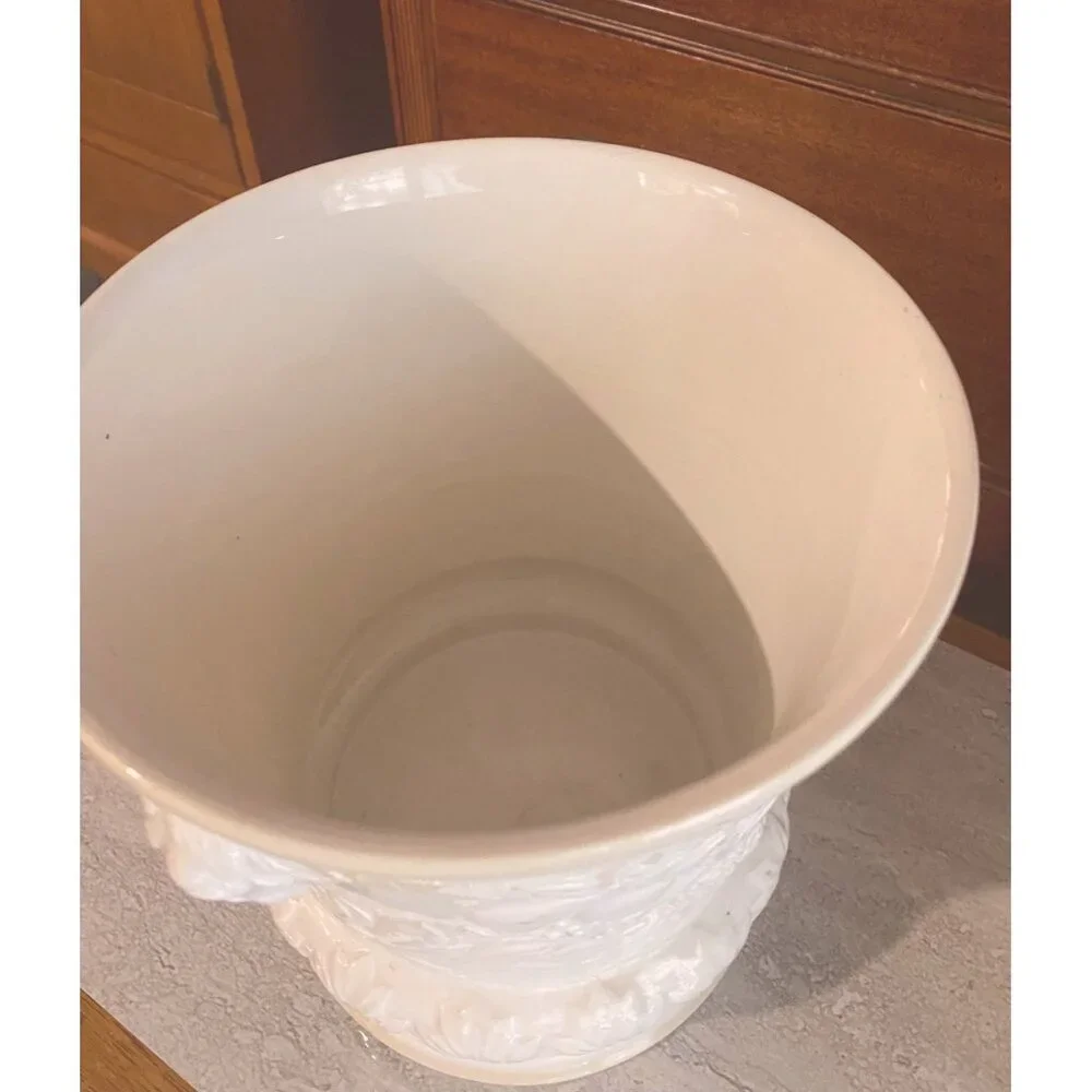 Lenox Butlers Pantry Cherub Cachepot/Ice Bucket - White Ceramic - Embossed Pinea